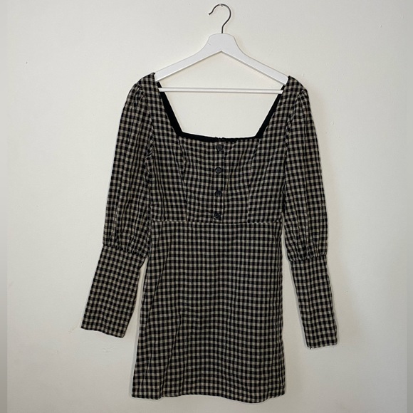 ‘Essue’ gingham dress (Simon’s) - Picture 2 of 6